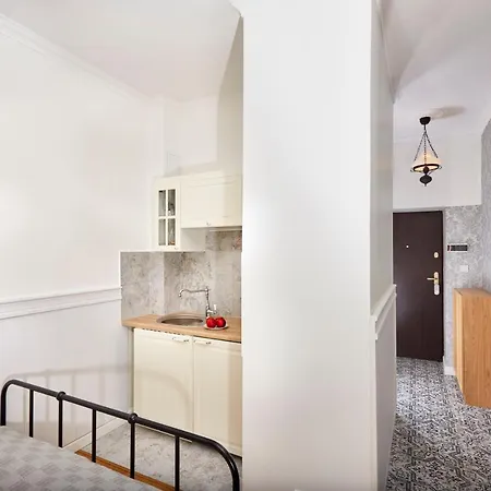 Mokotowska Place For